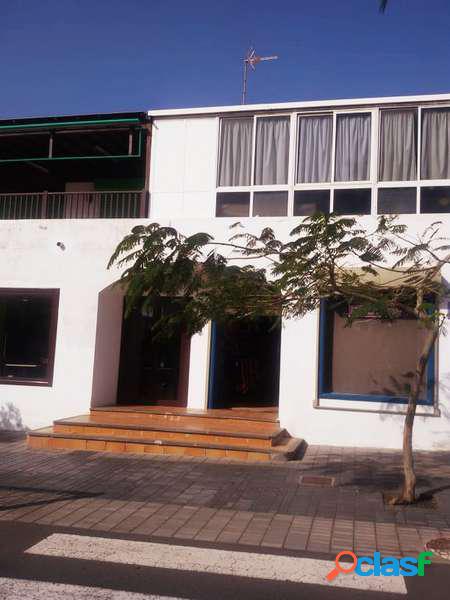 Venta Local comercial - Playa Honda, San Bartolomé, Las Palmas, Lanzarote [210241] 1