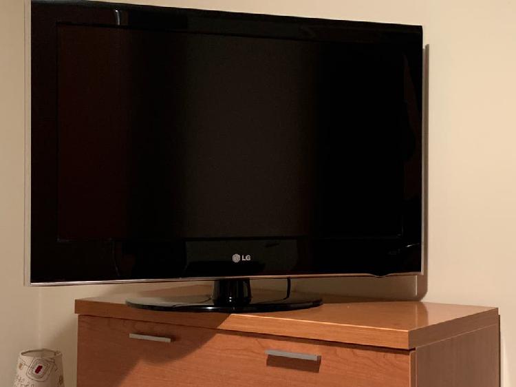 Television lcd 32' lg full hd Television lcd 32' lg full hd