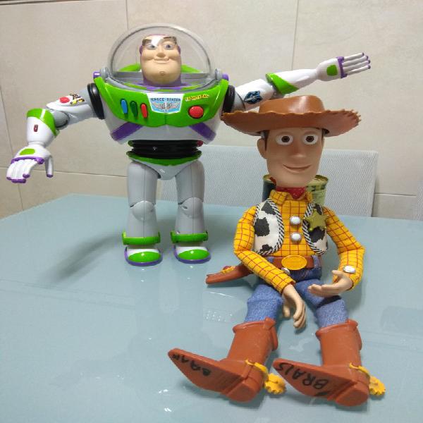Toy story woody buzz lightyear amigos interactivos Toy story woody buzz lightyear amigos interactivos
