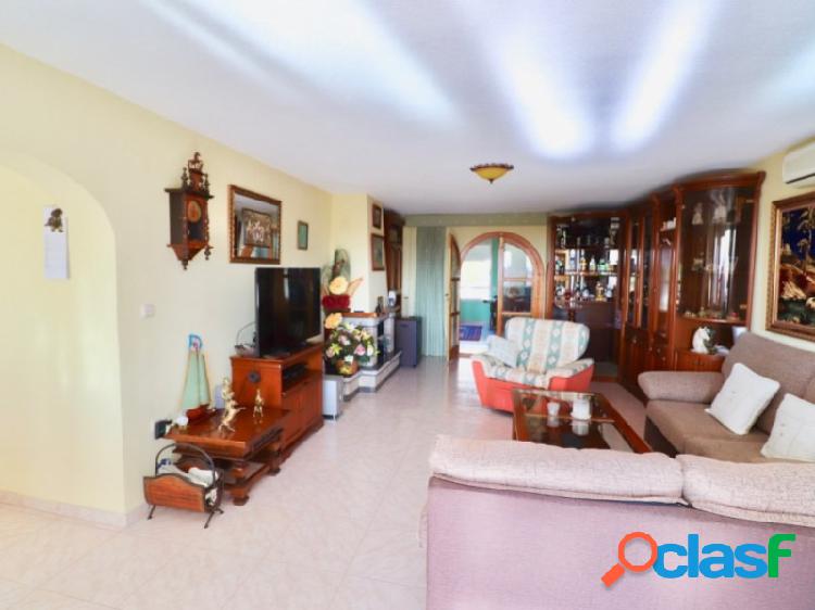 Gran chalet con 2 viviendas independientes en Benidorm 1