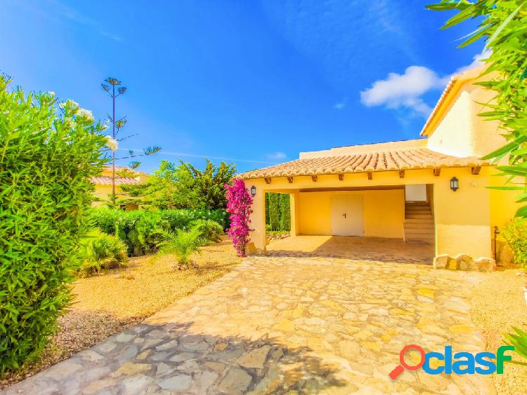 Villa con vistas al mar en Benitachell 2