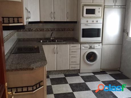 Se vende chalet torre adosado en la ba/xc3/x91eza. Se vende chalet torre adosado en la ba/xc3/x91eza.