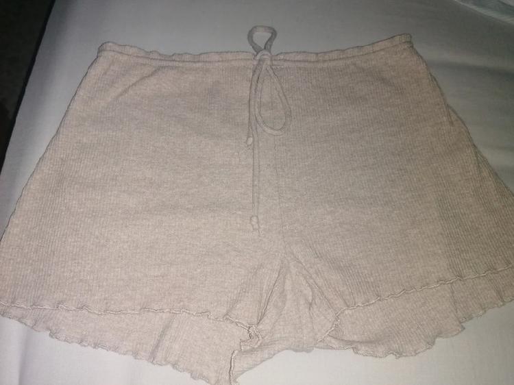 Pantalon punto pull and bear Pantalon punto pull and bear