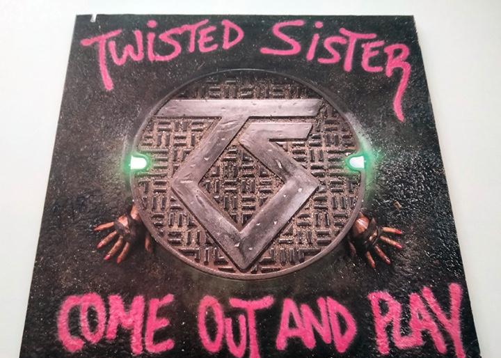 Vinilo lp de twisted sister. come out and play. 1985.