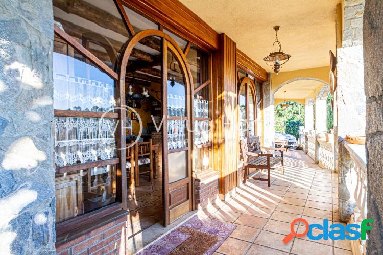Chalet con piscina, ascensor y vistas a mar y monta/xc3/xb1a 3