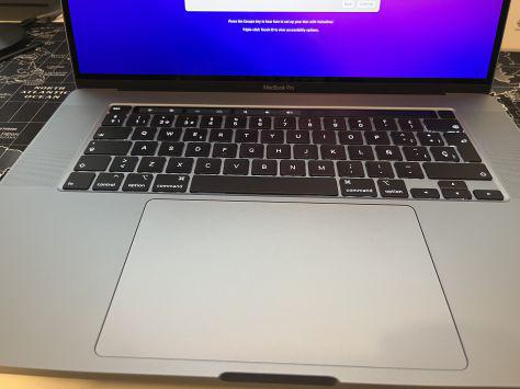 Macbook pro 16 i9/64/1tb