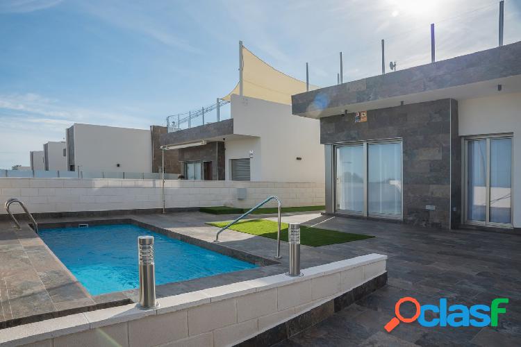 VILLA CONTEMPORANEA JUNTO A CAMPO DE GOLF 1