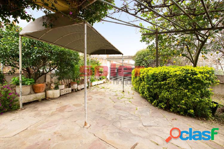 Casa unifamiliar de 184m2 en parcela esquinera de 856m2 3