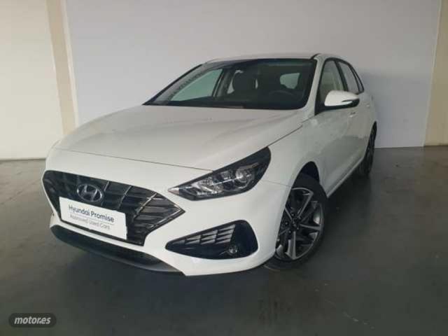 Hyundai i30 5p dpi 1.5 110cv klass slx de 2022 con 10 km por Hyundai i30 5p dpi 1.5 110cv klass slx de 2022 con 10 km por