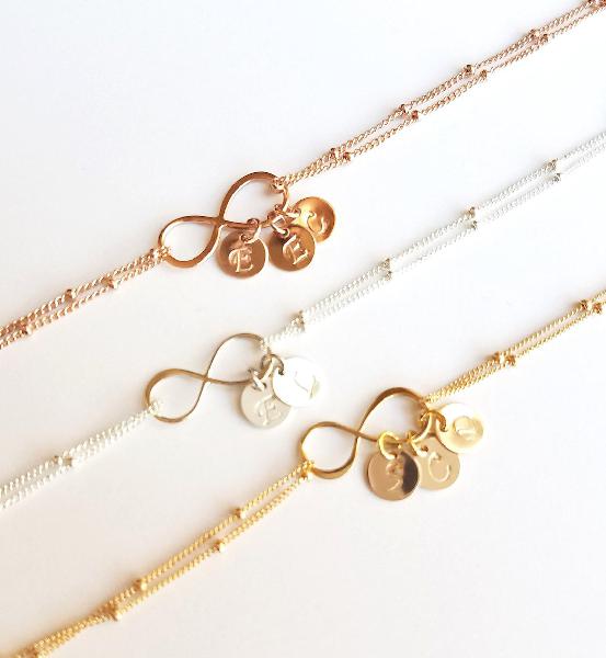Regalo personalizado para mamá pulsera de dijes iniciales - Regalo personalizado para mamá pulsera de dijes iniciales -