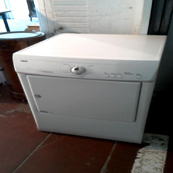 Compre la oportunidad de secadora de evacuación zanussi Compre la oportunidad de secadora de evacuación zanussi