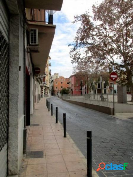 LOCAL COMERCIAL 3