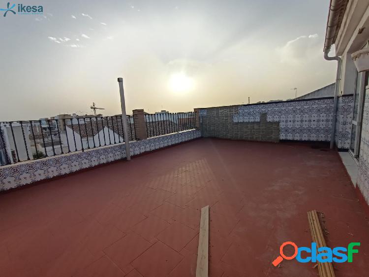 /xc3/x81tico en Fern/xc3/xa1n N/xc3/xba/xc3/xb1ez. C/xc3/xa9ntrico y con gran terraza. 1