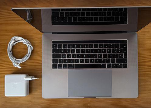 Macbook pro 15" | touch bar | i7 | 16gb | caja original | Macbook pro 15" | touch bar | i7 | 16gb | caja original |