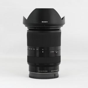 Sony e 18