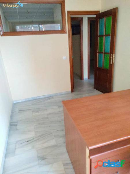Oficina en alquiler 3