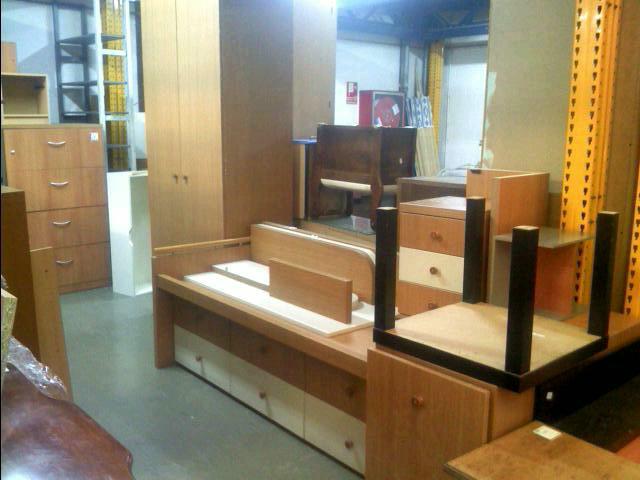 Compre la oportunidad de habitación juvenil Compre la oportunidad de habitación juvenil