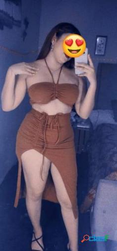 Chica latina lunita Chica latina lunita