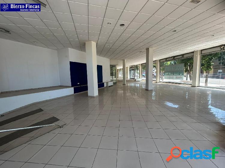 LOCAL COMERCIAL EN LE/xc3/x93N 2