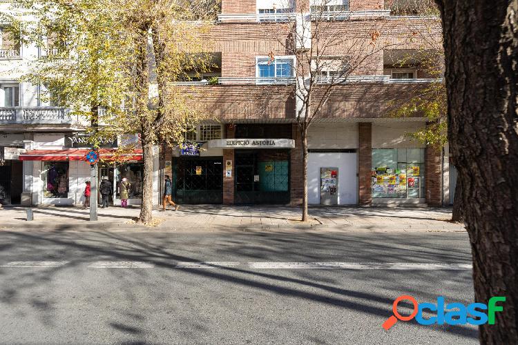 GRAN PLAZA DE GARAJE EN AVENIDA DE CONSTITUCI/xc3/x93N 3