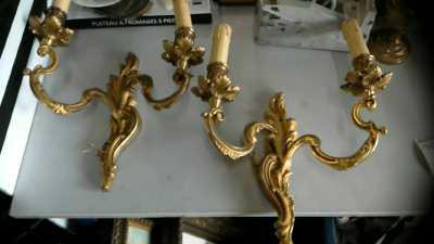 Compre la oportunidad de aplique de pared dorado Compre la oportunidad de aplique de pared dorado