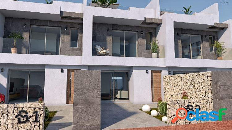 ADOSADOS DE OBRA NUEVA EN TORRE DE LA HORADADA 2