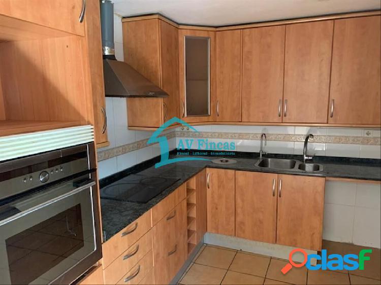 PISO EN VENTA EN CASTELLDEFELS 3