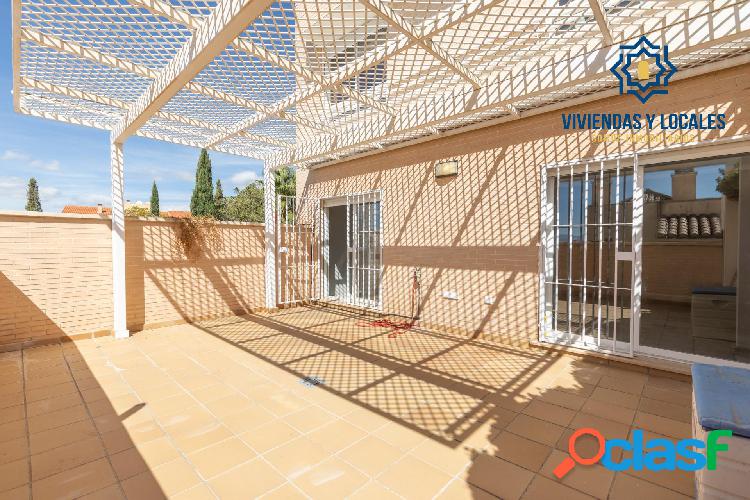 FANT/xc3/x81STICA VIVIENDA UNIFAMILIAR EN EL SERRALLO