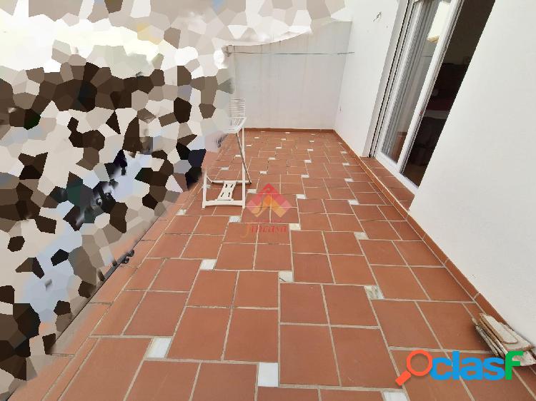 /xc2/xa1/xc2/xa1CASA CON EXCELENTES CALIDADES EN PLENO CENTRO!!