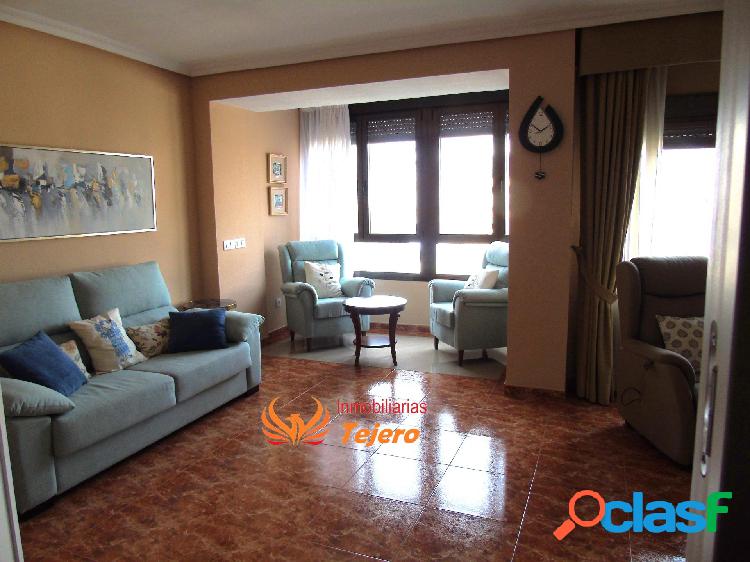 MAGN/xc3/x8dFICO PISO EN ZONA CENTRO - C/xc3/x81CERES - 2