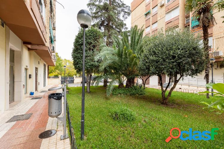 PISAZO DE 4HBT, Y COCHERA, ZONA VERGELES, URBANIZACION CERRADA 2