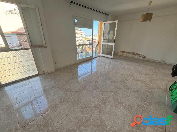 OPORTUNIDAD PISO EN CENTRO DE TORREMOLINOS 2