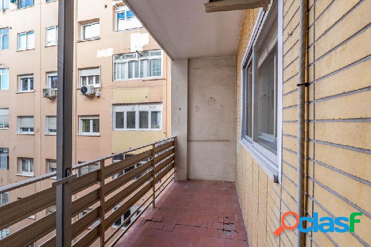 Piso a la venta en calle Pedro Antonio de Alarc/xc3/xb3n. Sexta planta 2