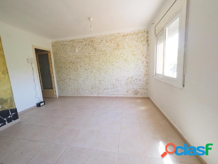 SE VENDE PISO EN TORRELLES DE FOIX 2