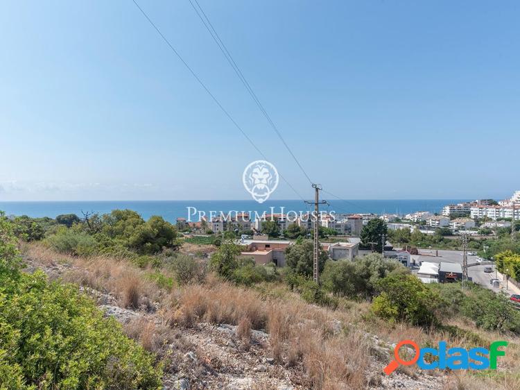 Espectacular terreno en venta con vistas al mar en Levantina Sitges 4