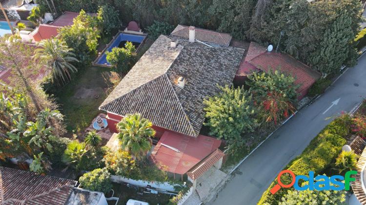 Espectacular villa en venta en la mejor zona de Nag\xc3\xbceles, Marbella
