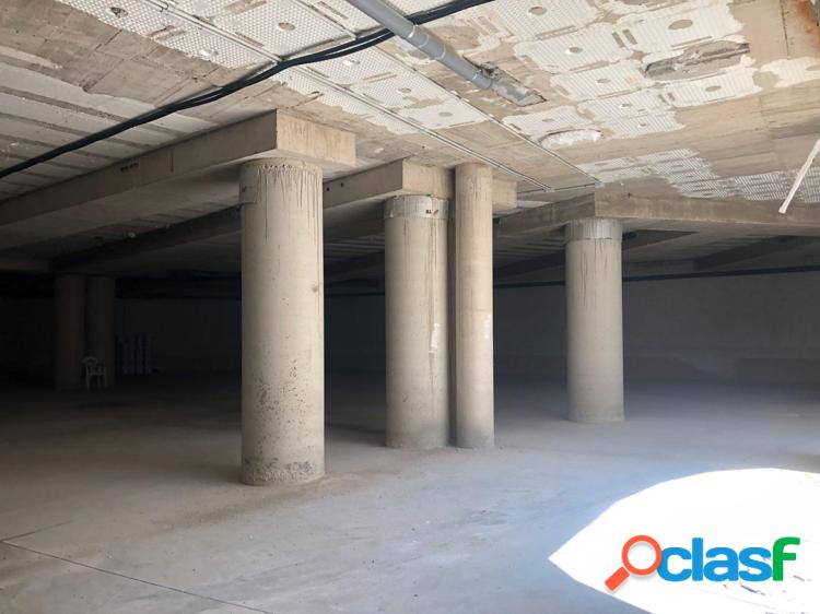 Local 158,24 m2 en venta o alquiler, en "Edificio Azabache" Palmones 5