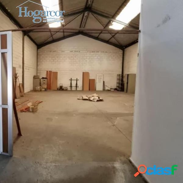 NAVE EN VENTA EN POL.AMARGACENA 4