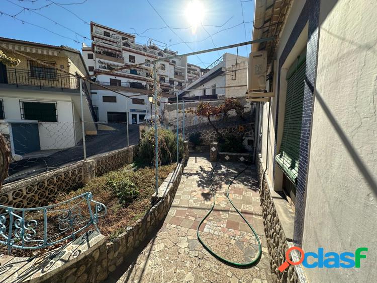 Venta de casa a reformar en Barrio de Monachil. 3
