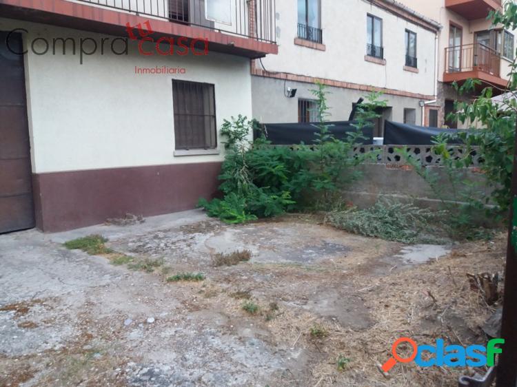 VENTA.-.SOLAR CON CONSTRUCCION.-.SAN CRISTOBAL 5