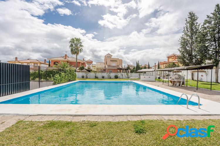 Amplia casa pareada en urbanizaci/xc3/xb3n privada con piscina, zona El Carmelo, Og/xc3/xadjares 4
