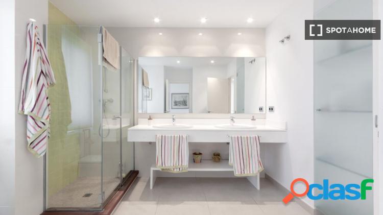 Apartamento de 5 dormitorios en alquiler en J/xc3/xa1vea, gastos incluidos. 3