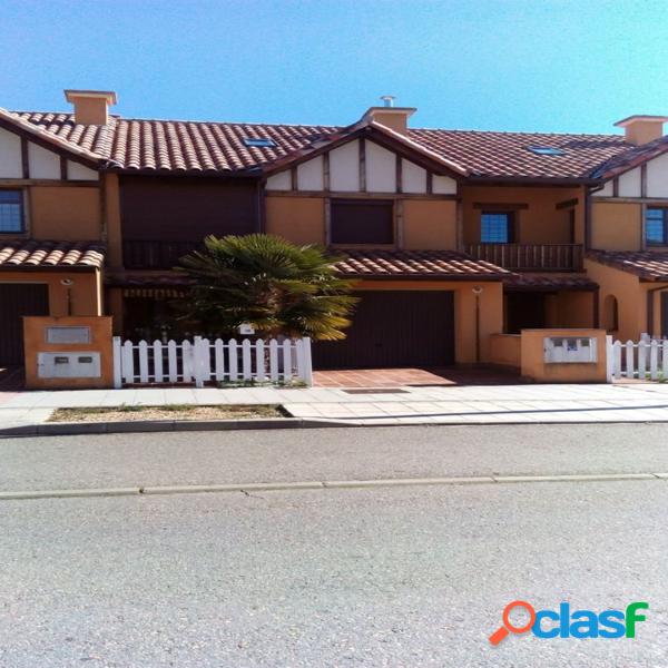 CHALET DE LUJO EN CAMPO DE GOLF 1