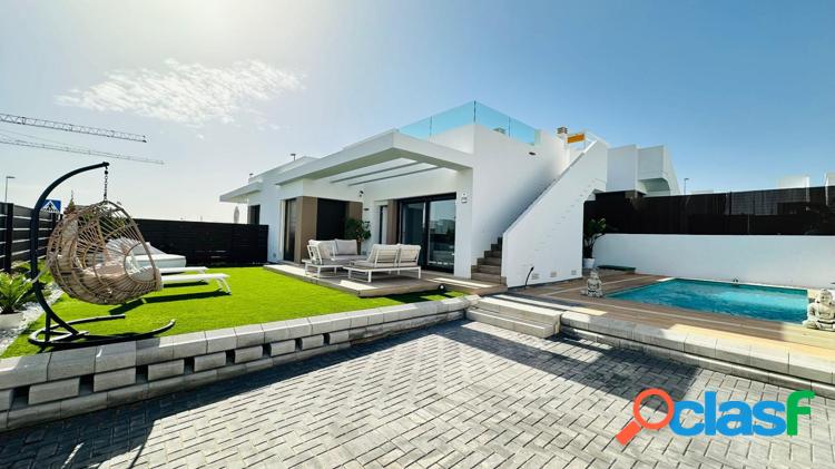 Chalet semi independiente en Vistabella Golf