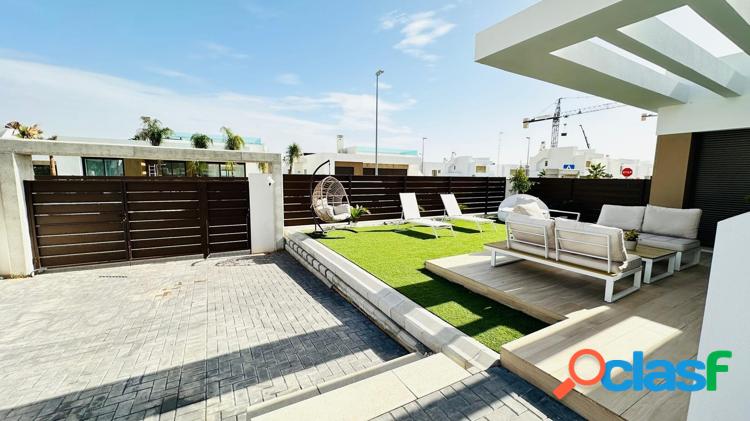 Chalet semi independiente en Vistabella Golf 2