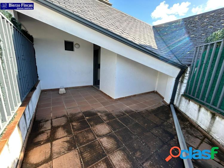 DUPLEX CON TERRAZA EN FLORES DEL SIL!! 5