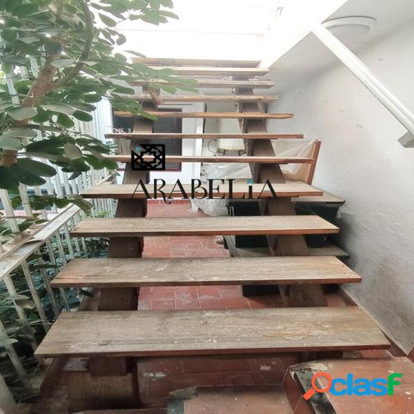 ESPECTACULAR CASA INDEPENDIENTE DE 348M2 EN SAN LORENZO!!! 2