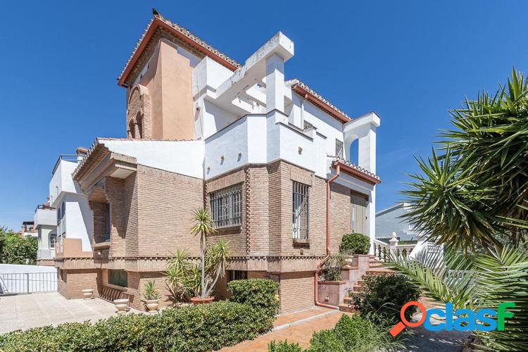 Espectacular chalet con piscina en Urbanizaci/xc3/xb3n El Carmelo. 4