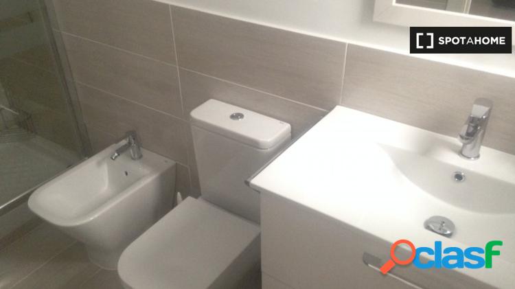 Estudio en alquiler en La Dreta de l/'Eixample, gastos incluidos 2