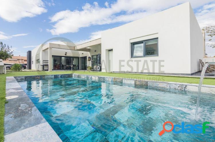 Exclusivo Chalet de Dise\xc3\xb1o Moderno en Mutxamel.
